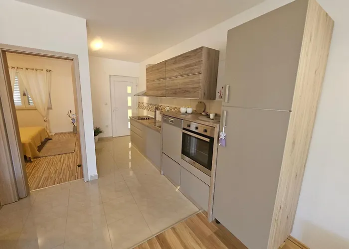 Quiet Bay Apartment!