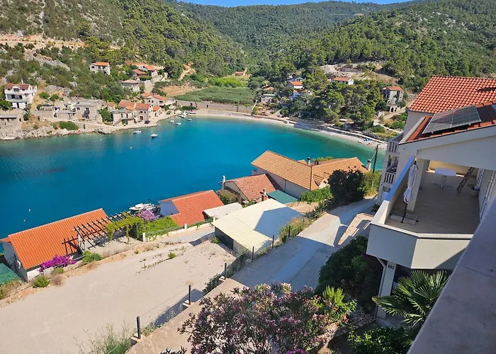Quiet Bay Apartment! Jelsa (Hvar)