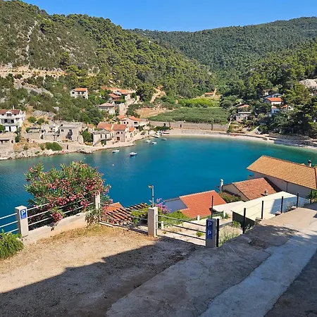 Quiet Bay Apartment!