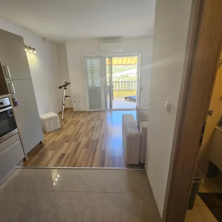 Quiet Bay Apartment!