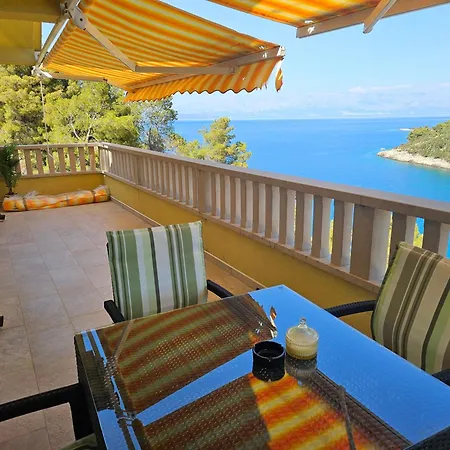 Quiet Bay Apartment!
