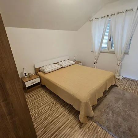 Quiet Bay Apartment! דירה *
