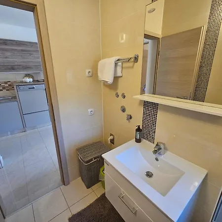 דירה Quiet Bay Apartment! ילסה